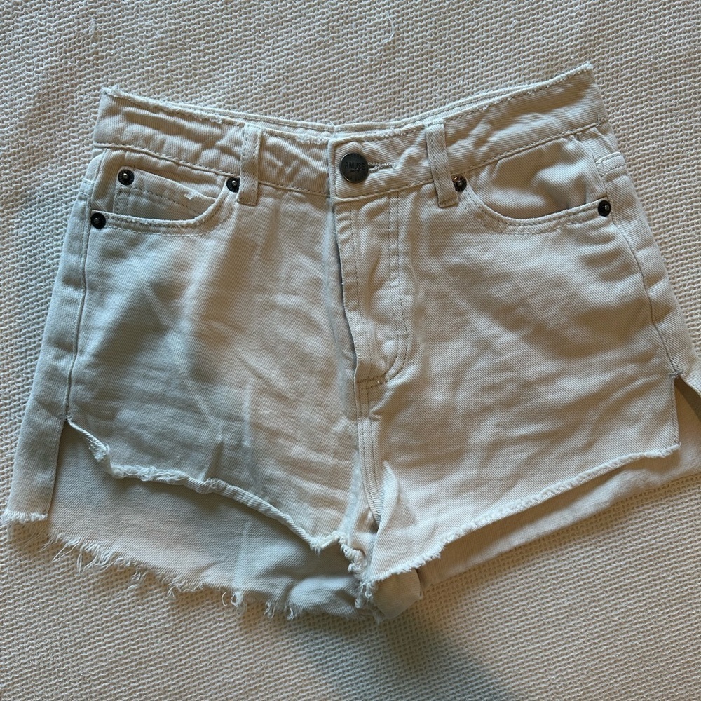 Amuse Society White Denim Women‎ Shorts
